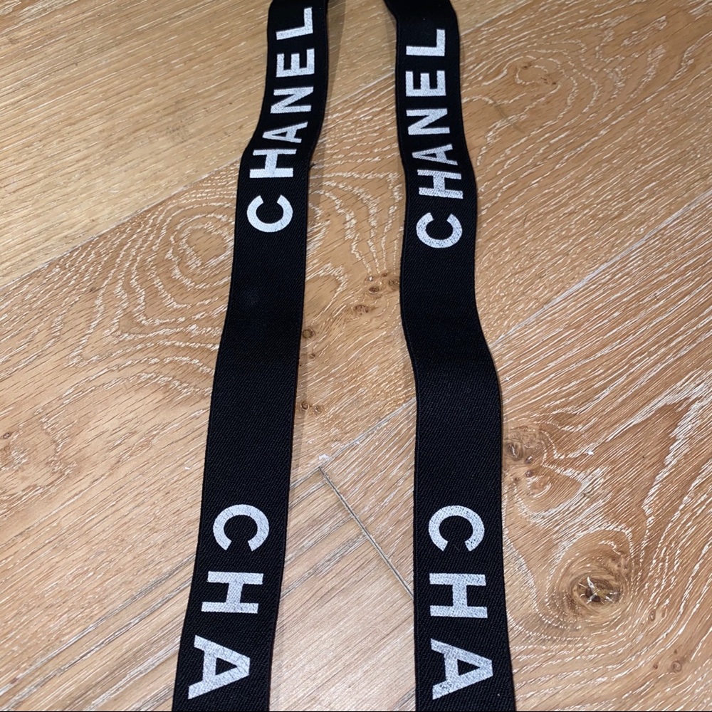 Chanel Runway Logo Black White Clip-on Suspenders - Picture 4 of 16